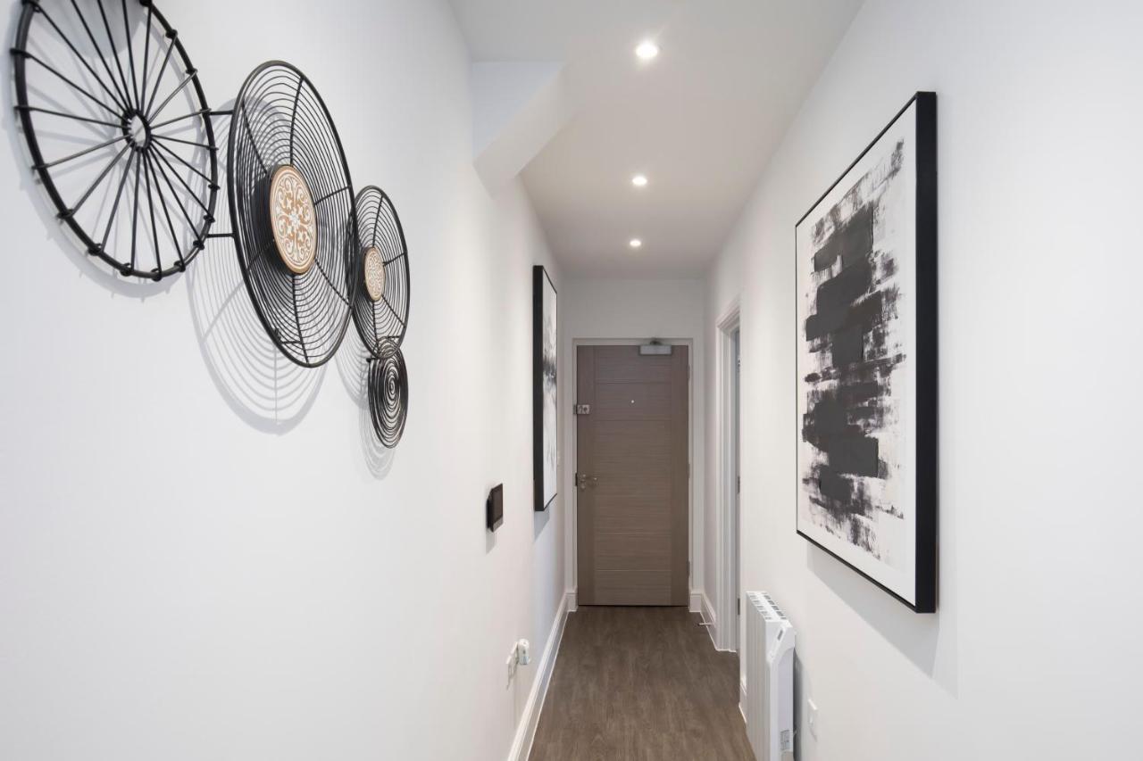 Elliot Oliver - Luxury 2 Bedroom Regency Apartment With Parking & Ev Charger Cheltenham Exterior foto