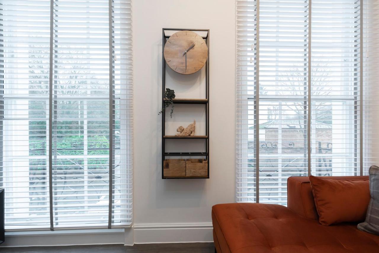 Elliot Oliver - Luxury 2 Bedroom Regency Apartment With Parking & Ev Charger Cheltenham Exterior foto